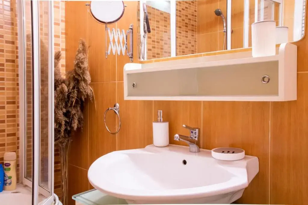 Furnished Stylish Sea View Flat in Izmir Konak