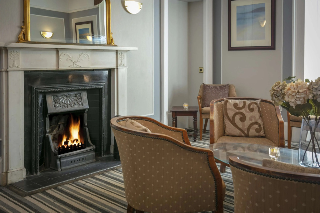 Dryfesdale Hotel, Bw Signature Collection