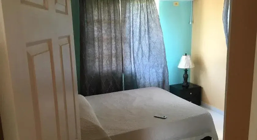 Bellas Place