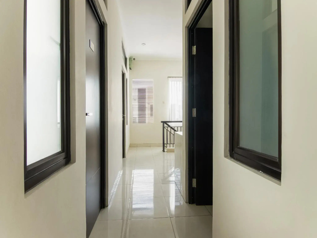 Columbus Residence J1 by OYO Rooms