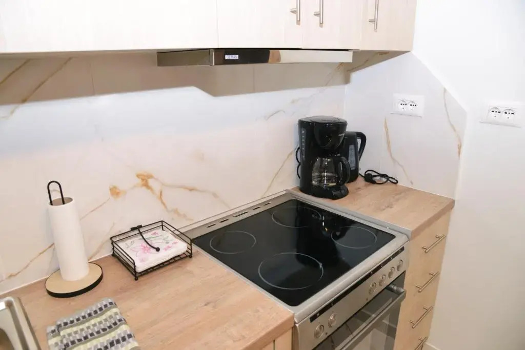 Neo Faliro train st. 2 bedrooms 4 pers. apartment