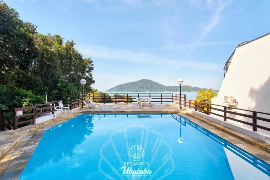 Frente pro MAR, com 2 Suítes, no centro de Ubatuba