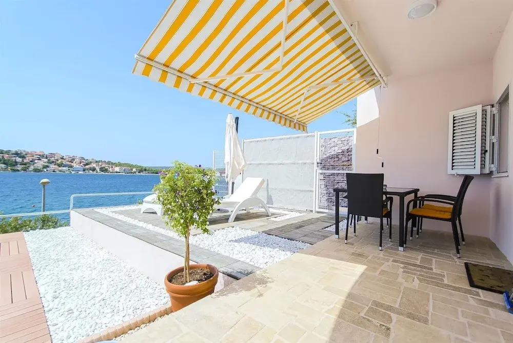 Apartment Mirjana