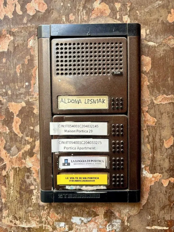 Le Volte di via Portica