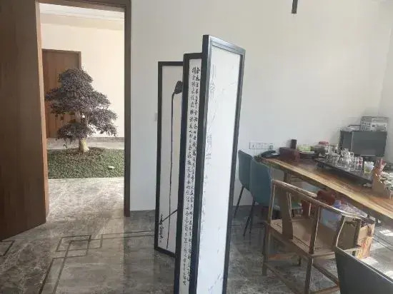 Jinglong Xiaozhu Boutique Hotel