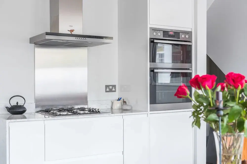 Classic Hammersmith Home by Ravenscourt Park