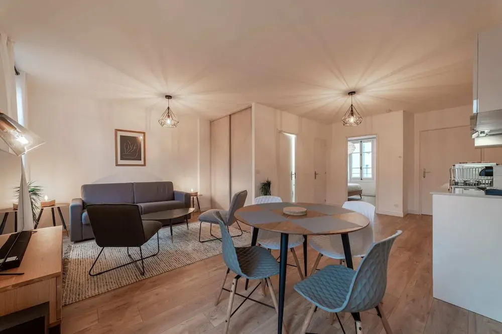 Le 37 Private apartment