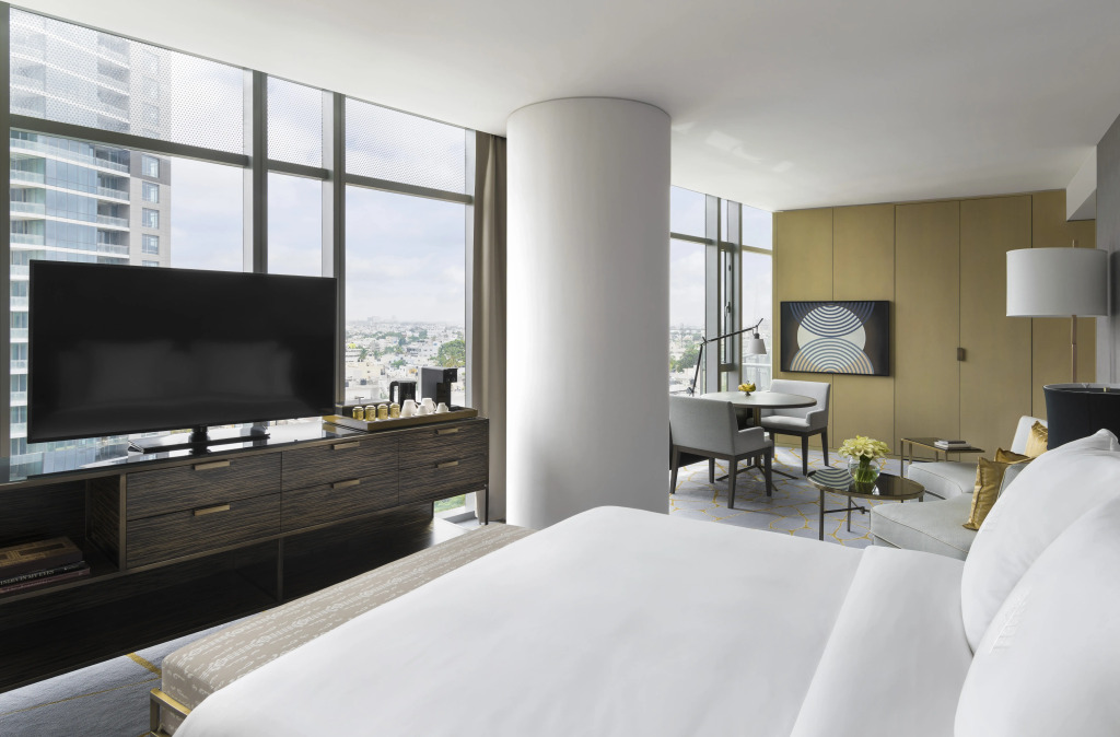 Four Seasons Hotel Bengaluru at Embassy ONE