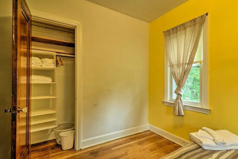 Cozy Duplex: Half Mi to Magic Bag & Woodward Ave!
