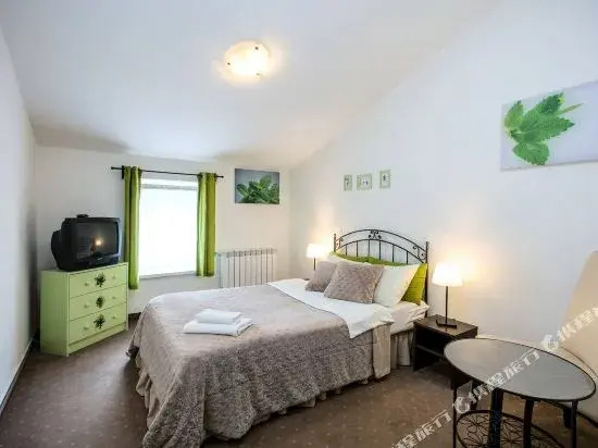 The Secret Garden Apartment Jozefa