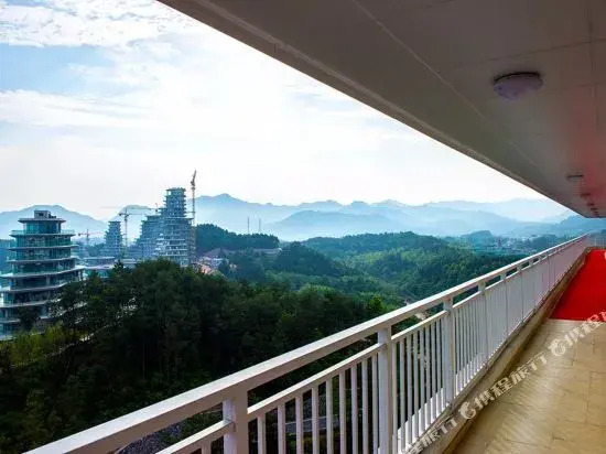 Hupan Yunduan Holiday Hotel
