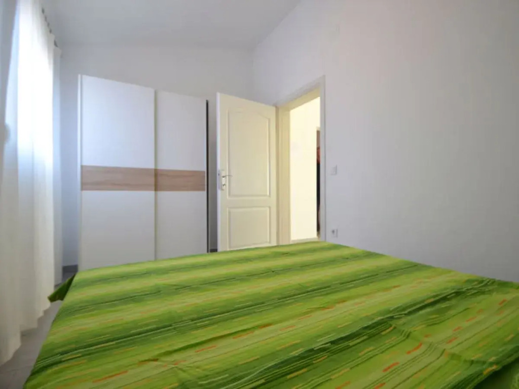 Apartment Ivan Maslenica 41270