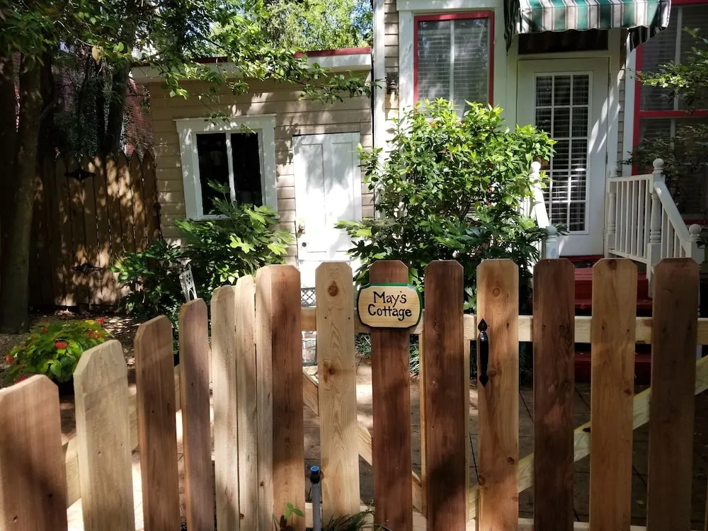 Rosemont B&B Cottages