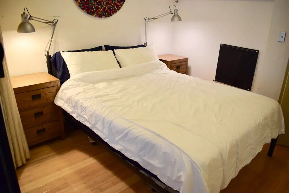 1 Bedroom Apartment in Great Location