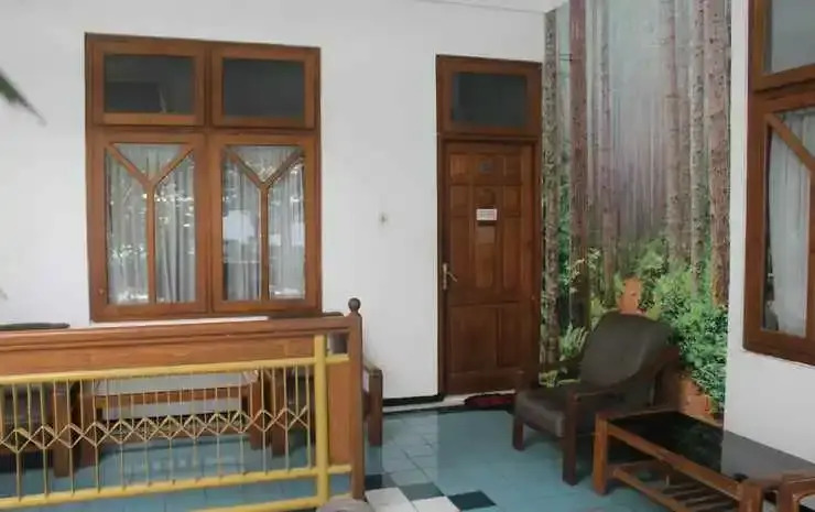 Guest House Eboni Madiun