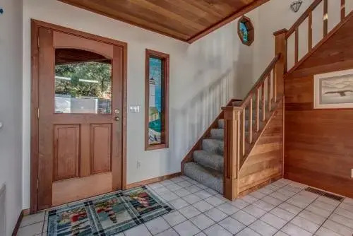 Ocean view home with Fireplace Hot Tub Deck