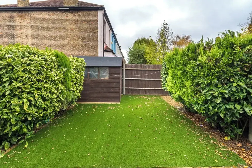 JOIVY 2-bed flat in West London