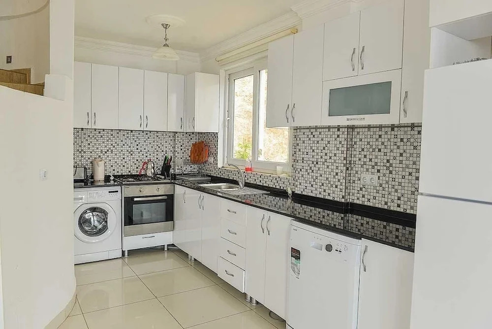 Villa Biba 1 by Lycia Collections