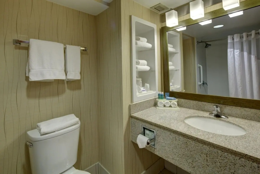 Holiday Inn Express Hotel & Suites Emporia by IHG