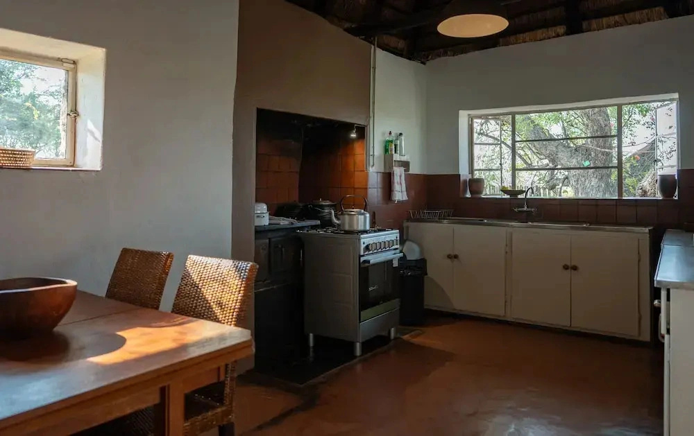 Shalimpo Safari Home - Mashatu Game Reserve