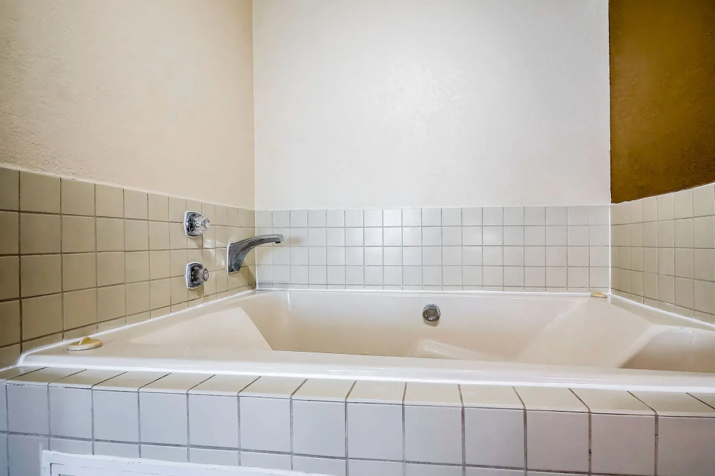 Quality Inn Coralville - Iowa River Landing