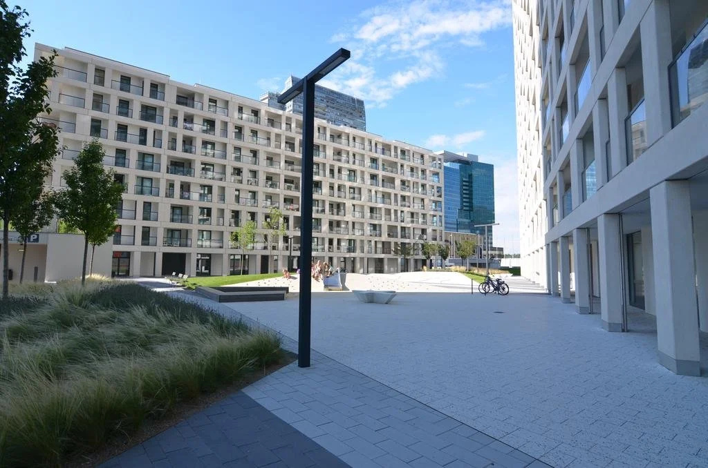 Apartment with parking on premise