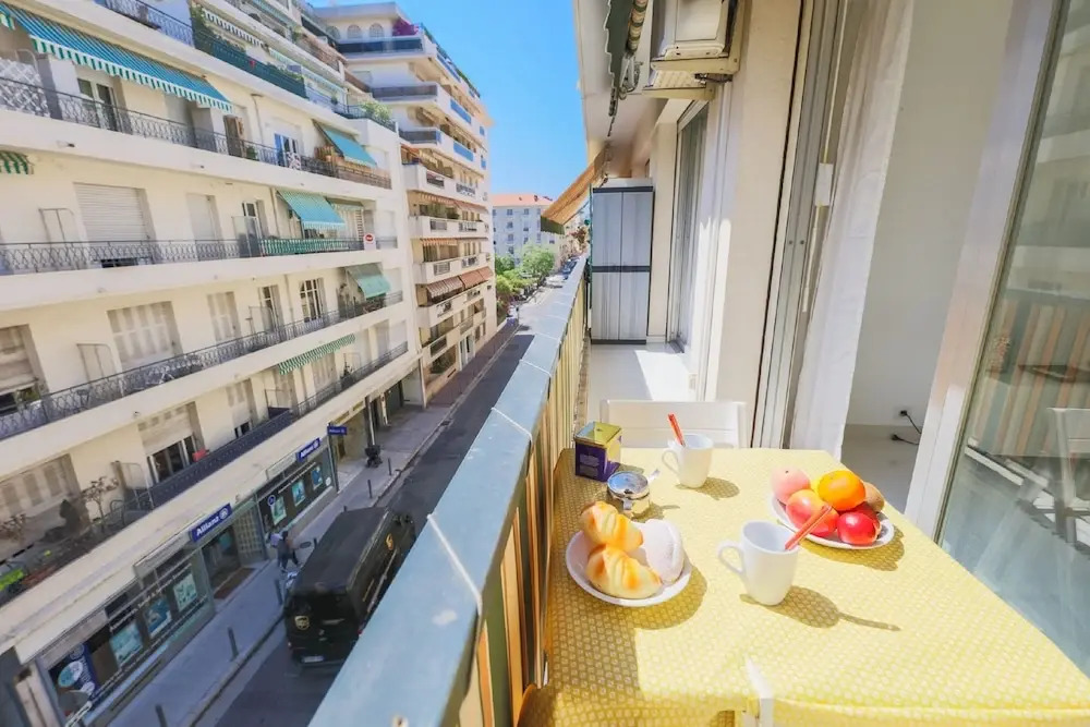 Jardin Mozart AP4165 by Riviera holiday Homes
