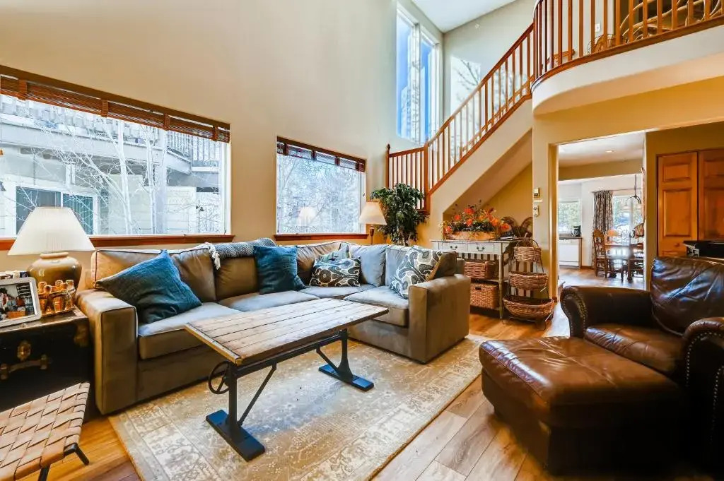 Two-Bedroom Townhome 103F at The Pointe