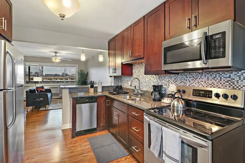 1BR APT in Quiet Arlington Neighborhood
