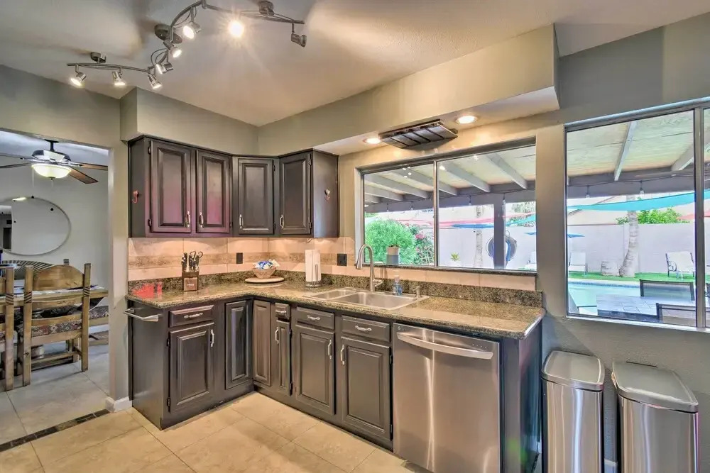 Hot Tub, Heated Pool & More! Relaxing Phoenix Home