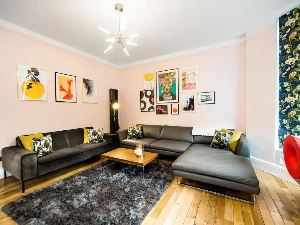 Maison Parfaite HG1 - 2 Luxury apartments with Parking Space - Near town centre