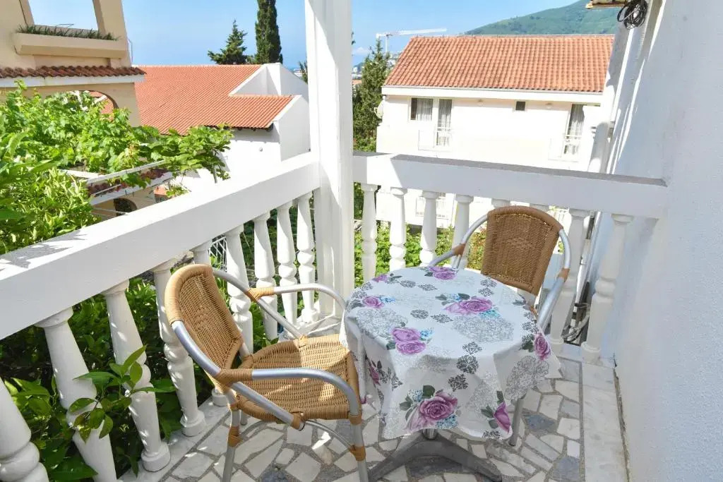 Apartments Mara