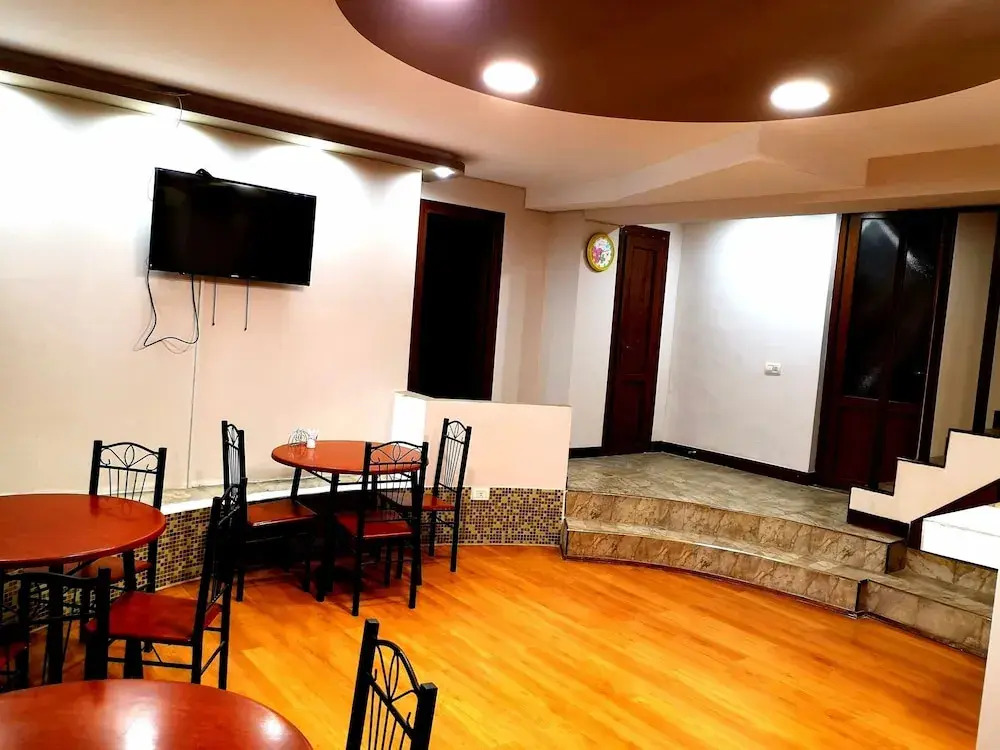 Prime Hotel & Hostel
