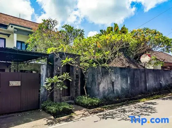 The Lavana Villa Singgahan Jimbaran - 3 Bedroom Villa