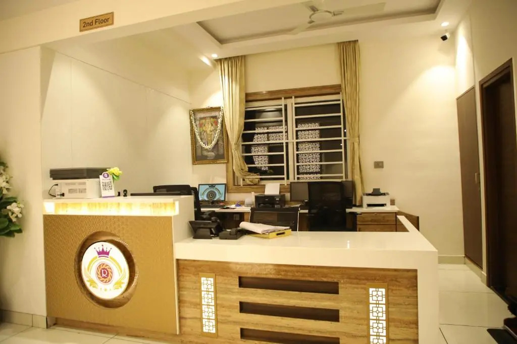 Rajathadri Royal Inn