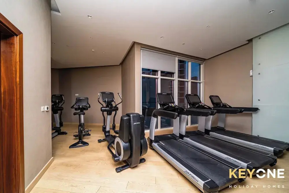 Elegant Studio Living in Privé