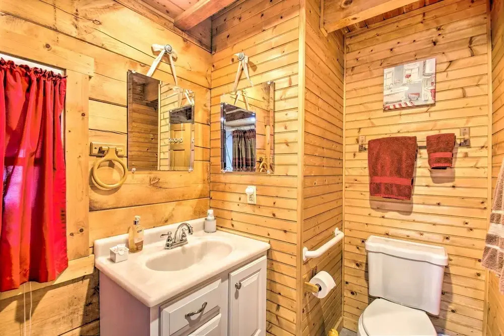 Garnerland in Luray Pet-friendly Cabin w/ Porch