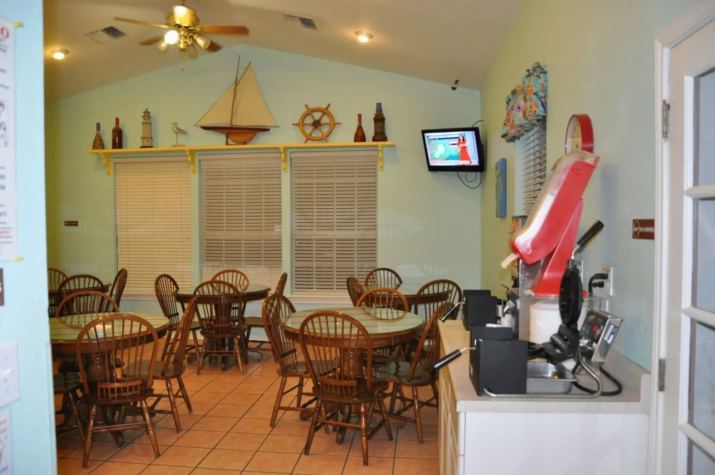 Plantation Suites and Conference Center