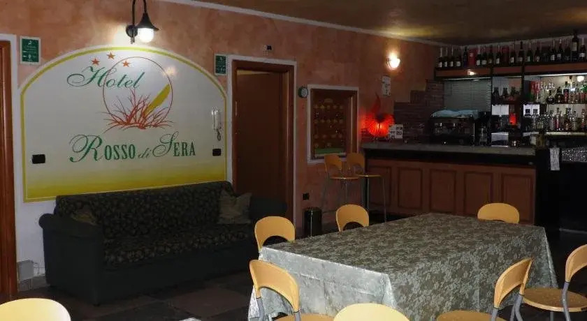 Hotel Rosso Di Sera