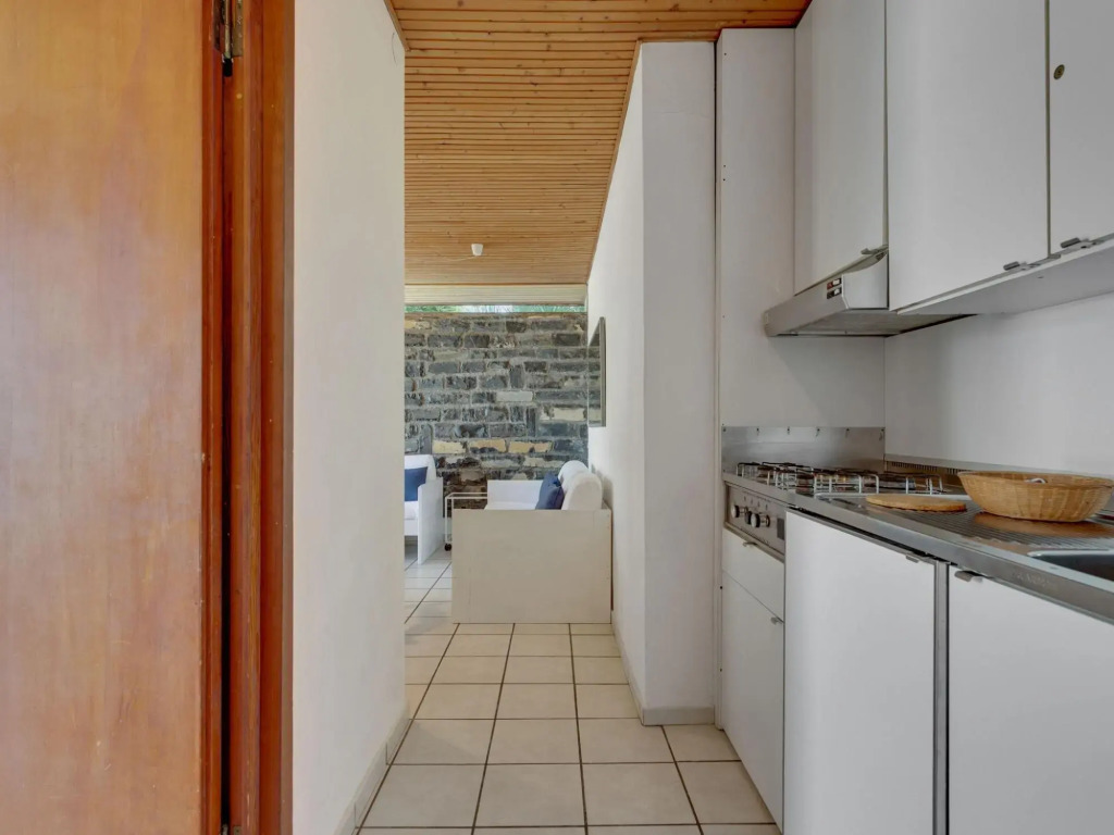 Spacious Apartment in Pognana Lario with Pool