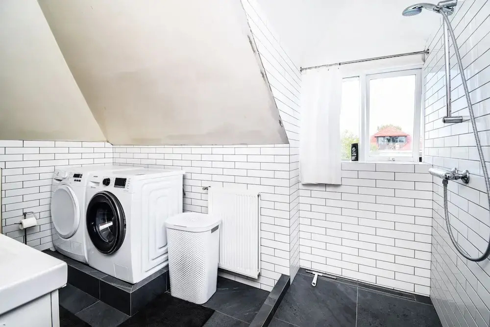 Apartment B04
