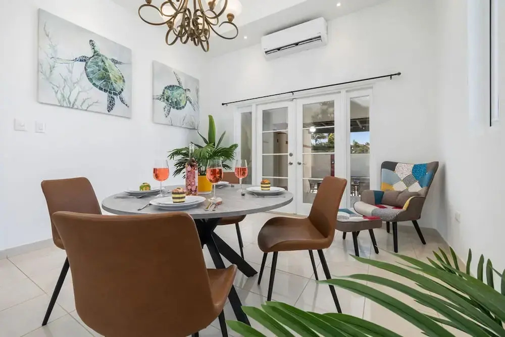 Sleeps 11 6 Bedrooms Privatepool Outdoor Dining