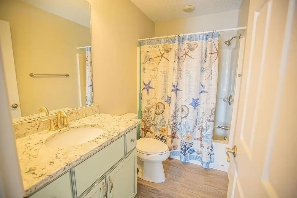 Ohana Tides 5 Bedroom Home by RedAwning