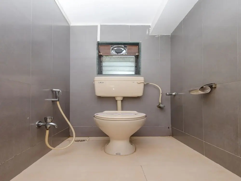 OYO 1453 Hotel Daisy Residency