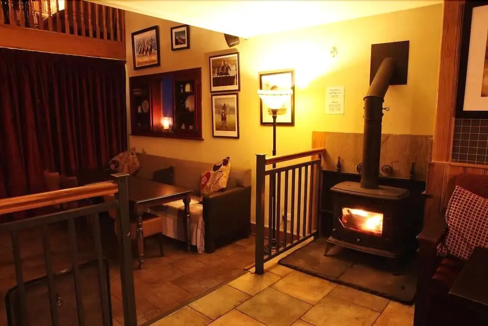 Jacobs Well Hotel