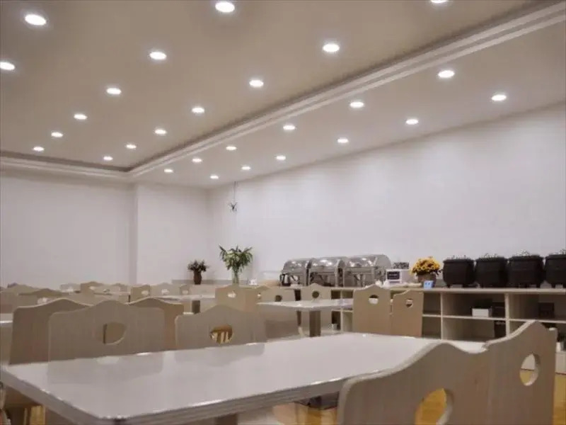 GreenTree Qinghai Hainan Tibetan autonomous prefecture Gonghe County Express Hotel