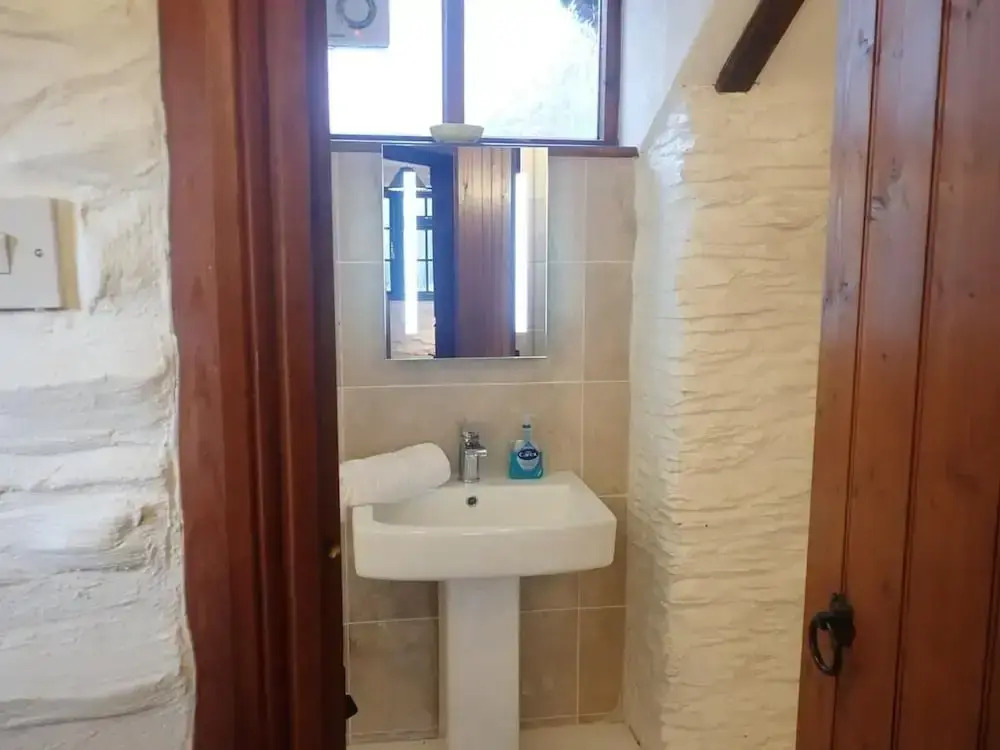 Welsh Countryside Retreat - Felin Crewi Cottages