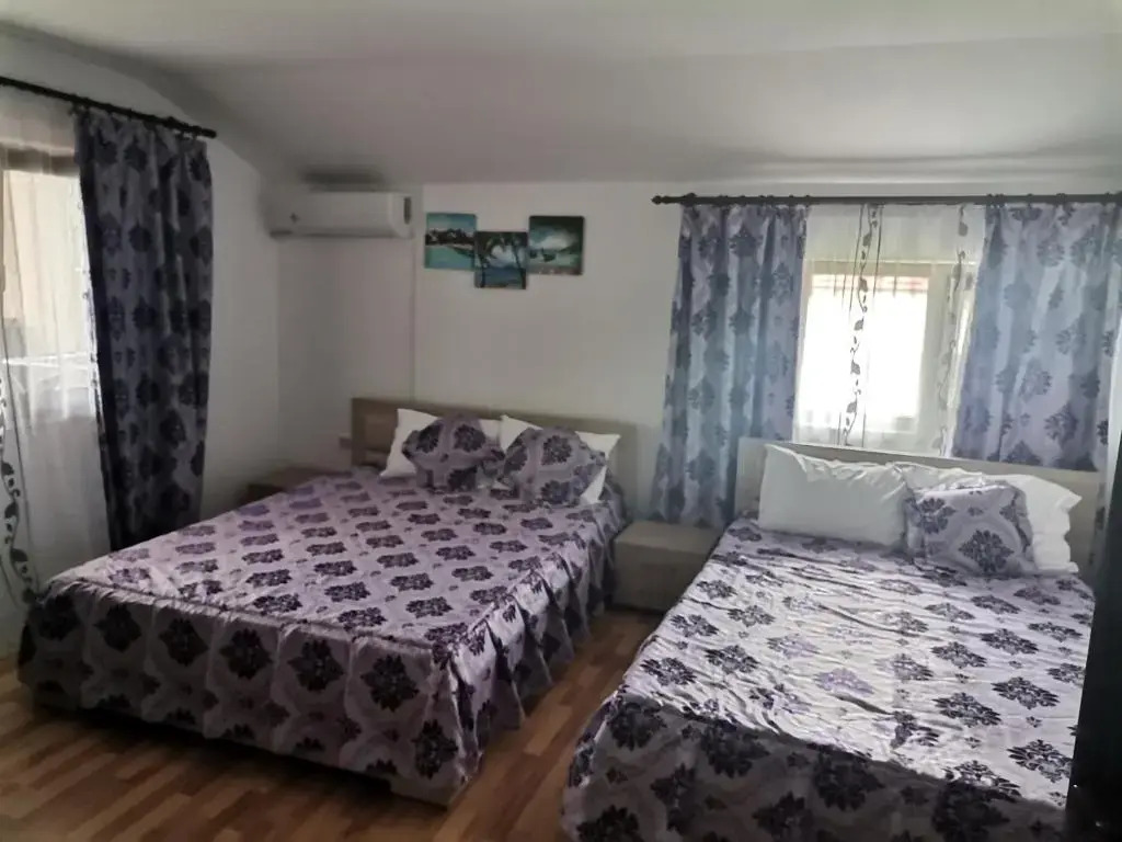 Casa evelin 2mai