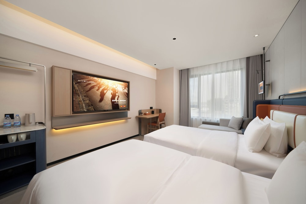 h Crystal Hotel  Xi'an West 2nd  Branch