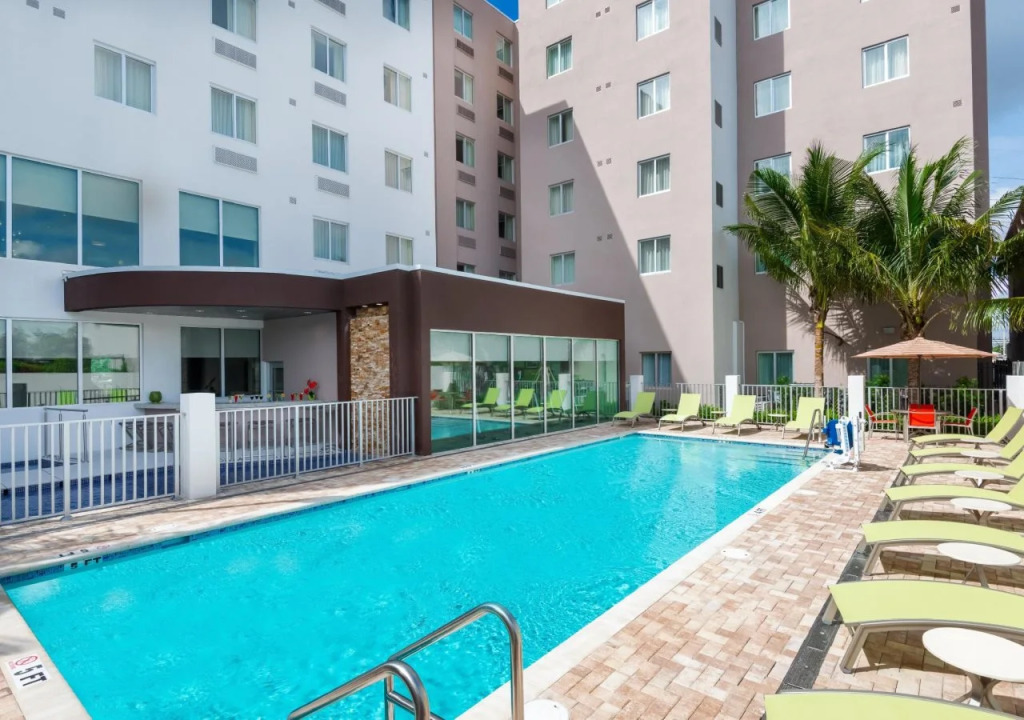 Staybridge Suites - Miami International Airport by IHG